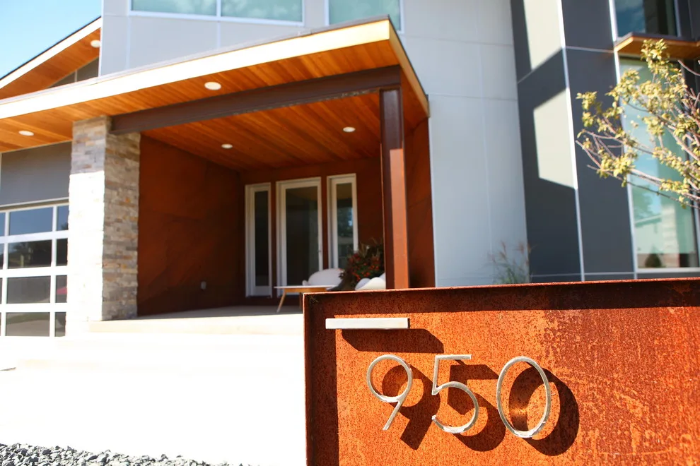 Modern Residence in West Des Moines by VanWeelden Co. - Photo 2