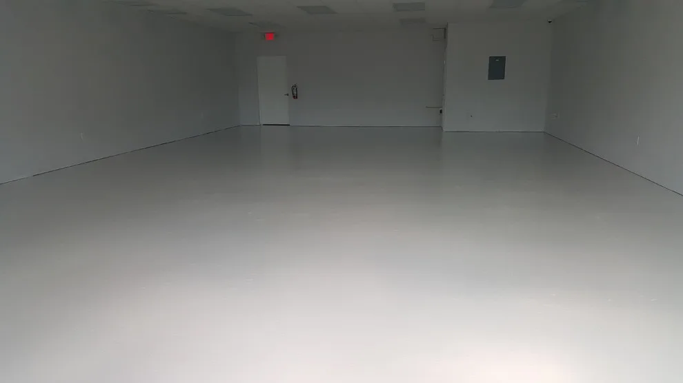 Metallic epoxy floor coatings by Designer Concrete - Photo 10