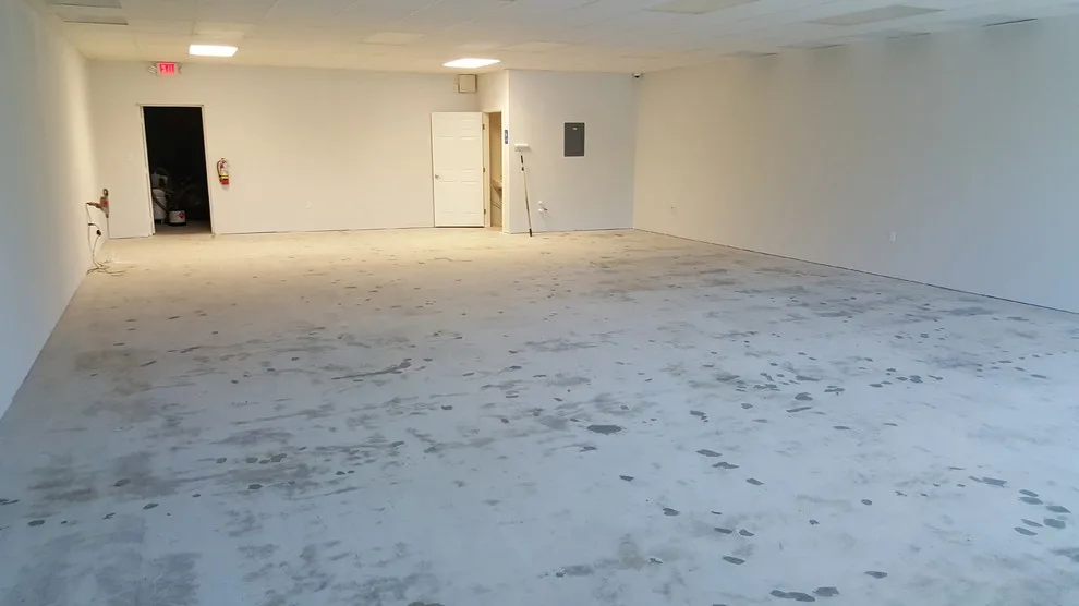 Metallic epoxy floor coatings by Designer Concrete - Photo 7