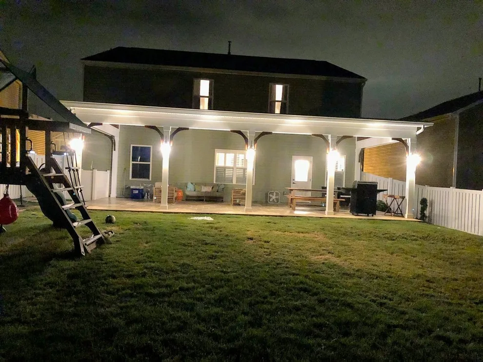 Light Open Veranda by Ebony Outdoor Living LLC - Photo 3