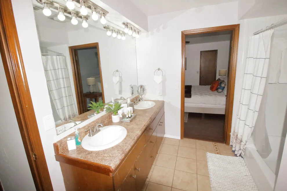 Oklahoma City Cosmic Cowboy by Mission Accomplished Interior Design & Staging - Photo 13