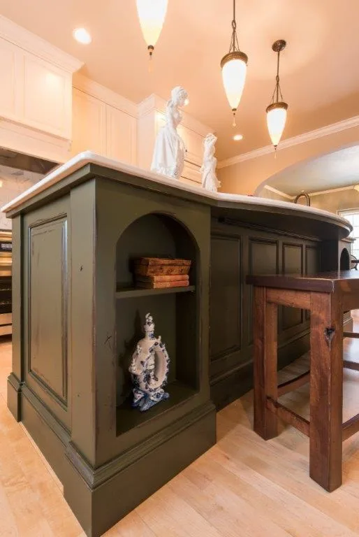 Vintage Allure by Shannon Allen Design - Photo 2
