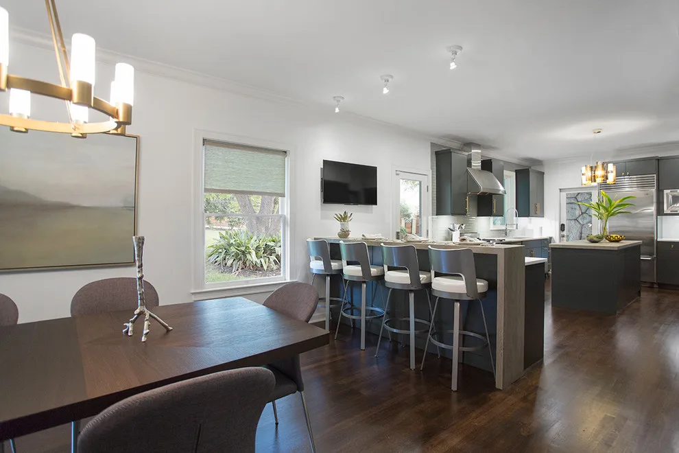 Olmos Park Contemporary Renovation by Audrey Curl Interiors - Photo 2