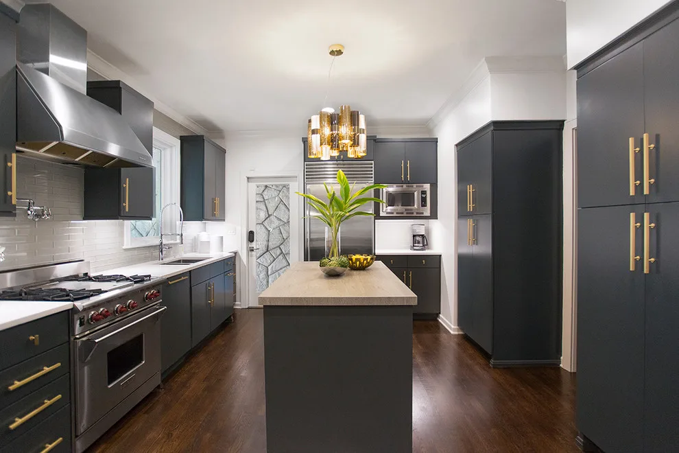Olmos Park Contemporary Renovation by Audrey Curl Interiors - Photo 4