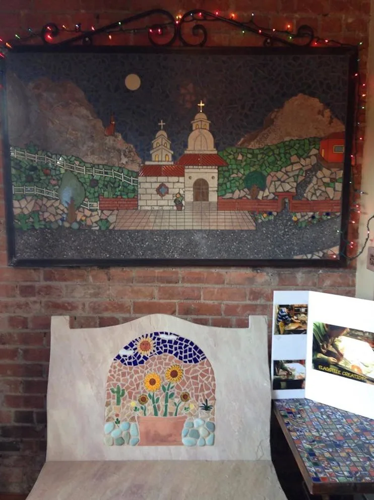La Casa Mexicana - Photo 13