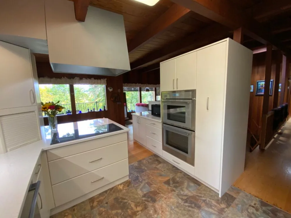 Light Gray Kitchen Renovation by Kathy Hanson & Assoc - Photo 11