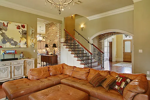 Phosphor Property by Justin Anders-Henne - Photo 6