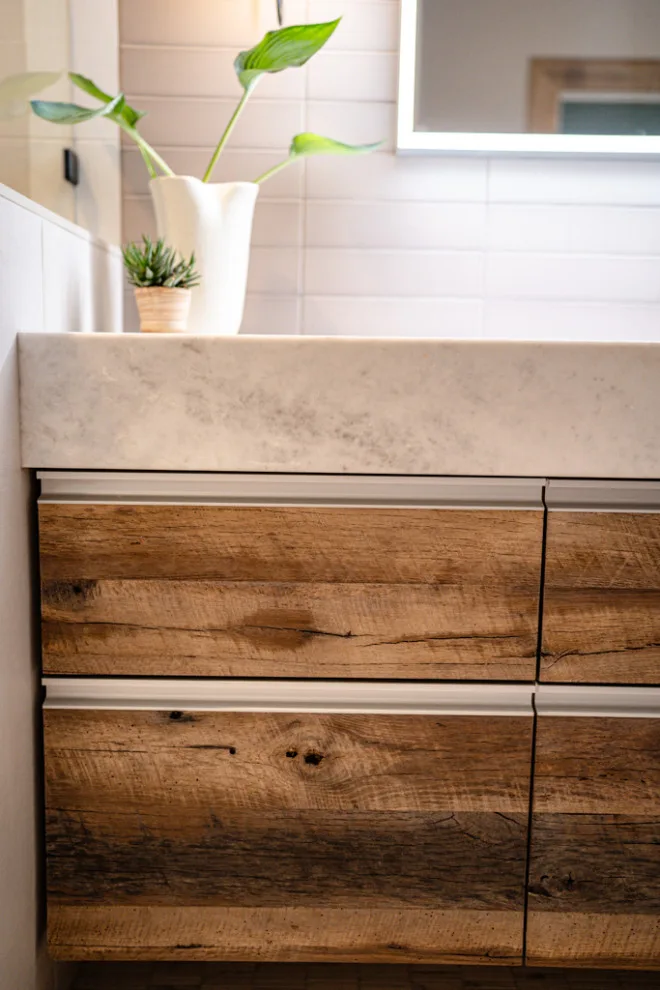 Luxury Main Bathroom by Studio Athena - Photo 29