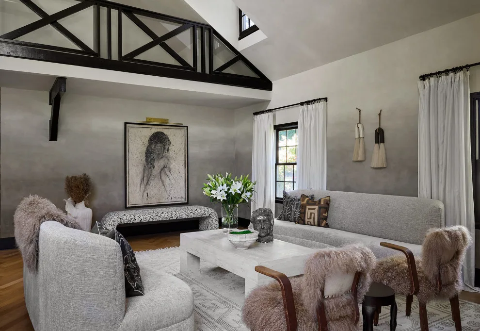 Equestrian Residence by Crystal Blackshaw Interiors - Photo 9