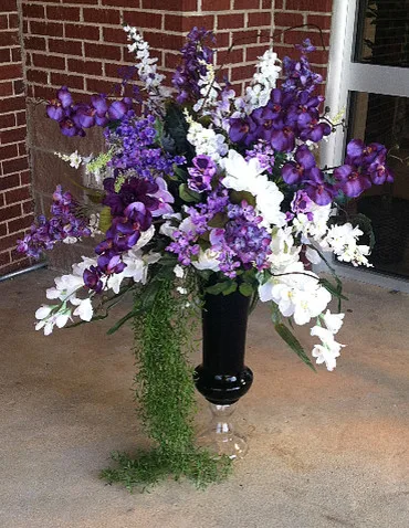 Showcase by Eve's Interior Decorating - Photo 9