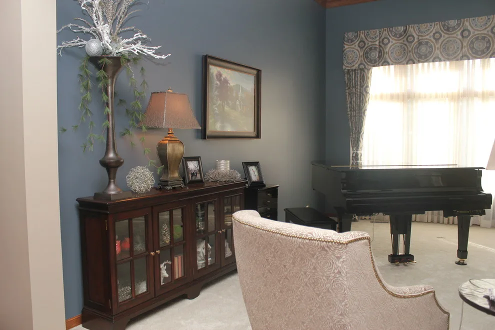 Eclectic Warm Home in the Prairie Dunes by Megan McGraw Interior Design - Photo 4