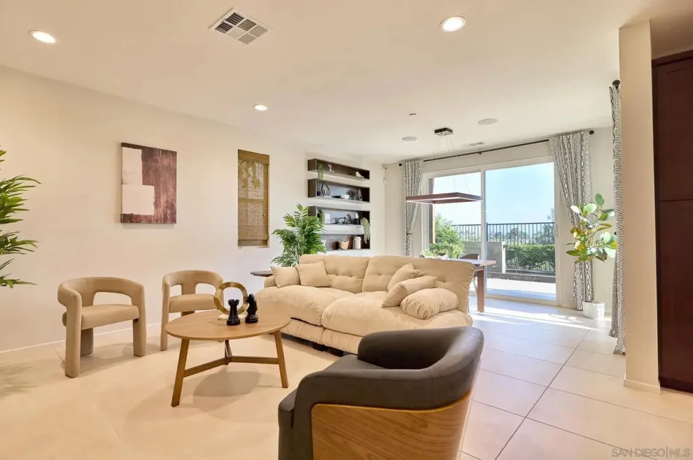 1228 Candelas Way, Oceanside, California by PS Interior Design & Professional Staging - Photo 6