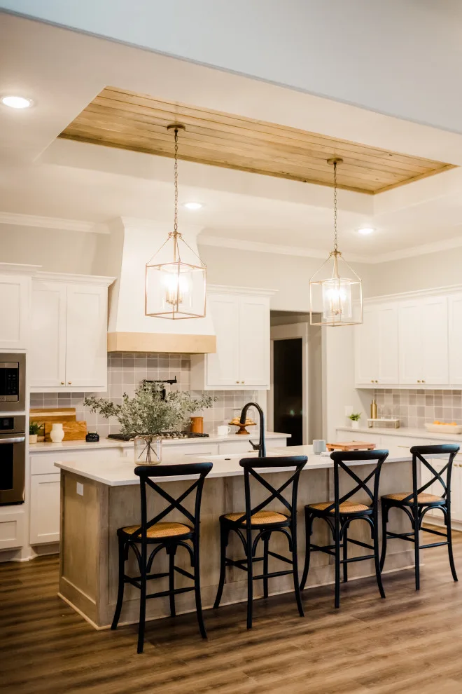 Bourbon Lane Project / Staging Design / Bryan, TX by Adele Interiors - Photo 15