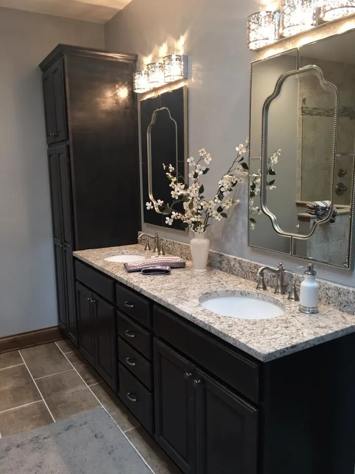 Villa Hills, KY Transitional Housing Design by Just Jillin Interiors - Photo 3