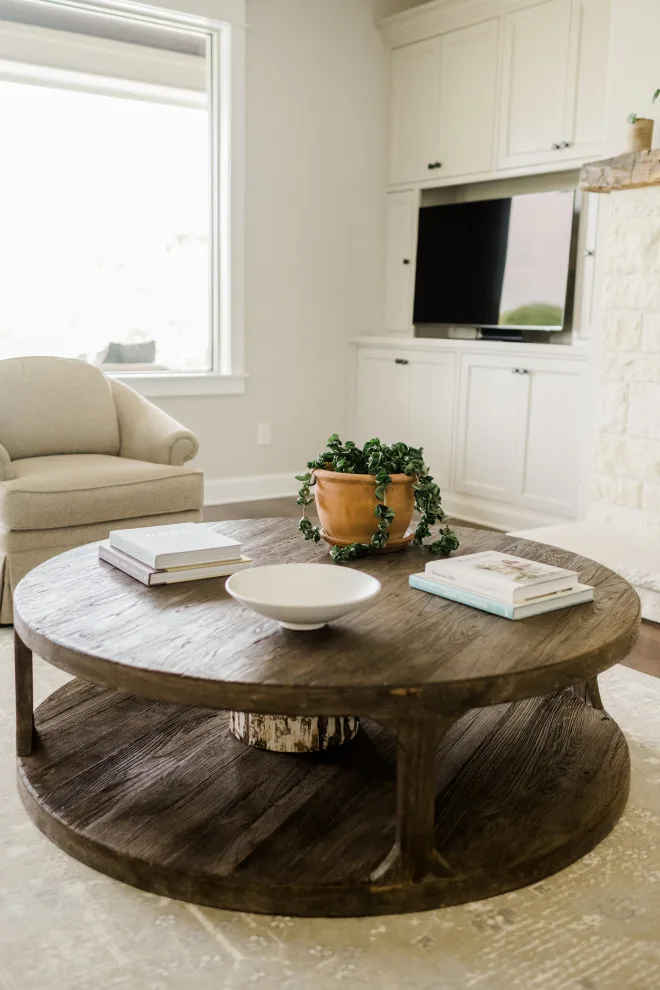 Laurel Project / Furniture Design / Bryan, TX by Adele Interiors - Photo 7