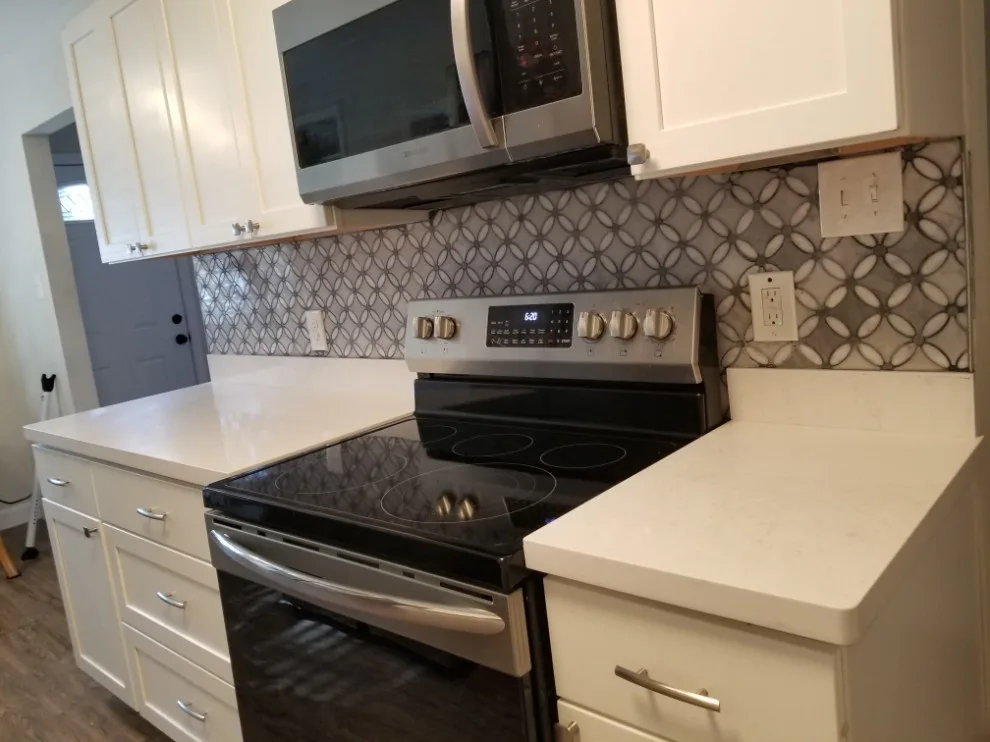 Cottage Kitchen for Prospects by Decorating Dilemmas, LLC - Photo 4
