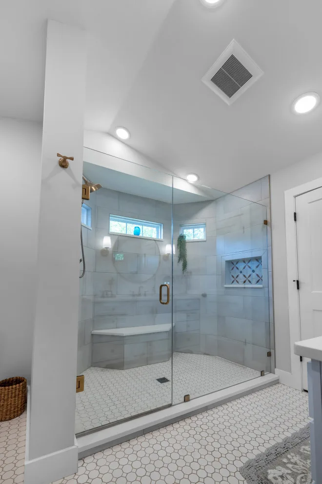 Scarlet Avenue by Unique Ambiance LLC - Photo 13
