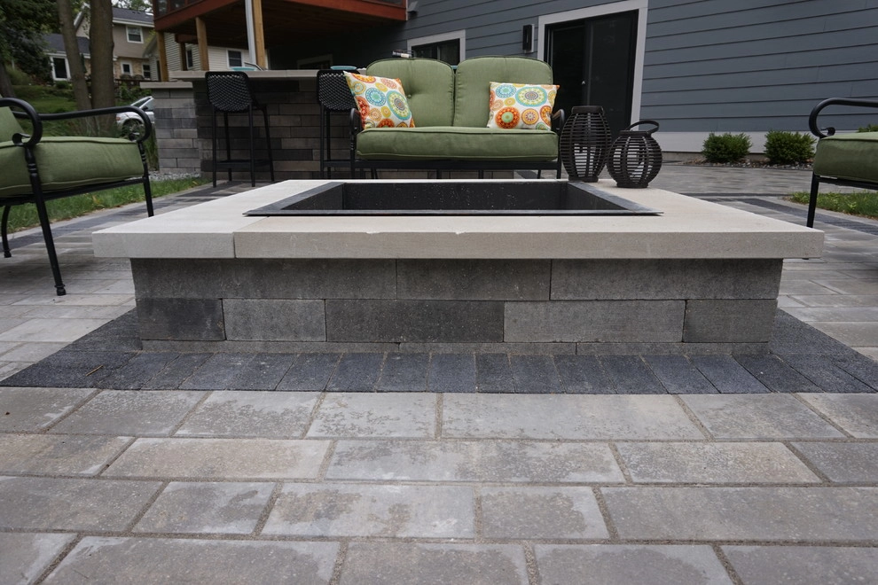 Oconomowoc Contemporary Patio by Quadscapes Landscaping Services LLC - Photo 5