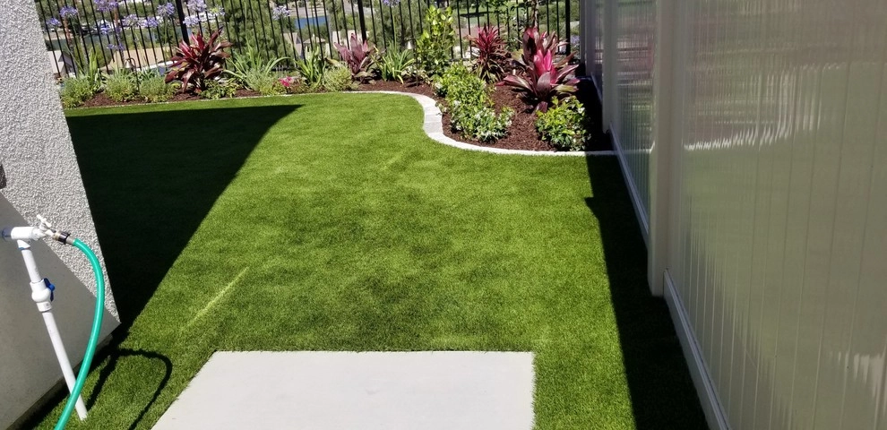 Landscape remodel by Quetzal Landscapes, Inc. - Photo 3