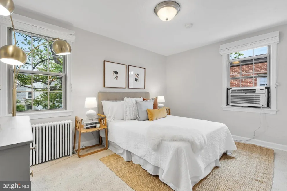 Stylish Apartment in Columbia Heights DC by Dust To Diamonds Designs - Photo 3
