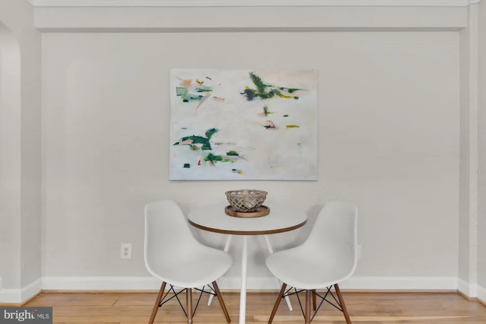 Stylish Apartment in Columbia Heights DC by Dust To Diamonds Designs - Photo 7