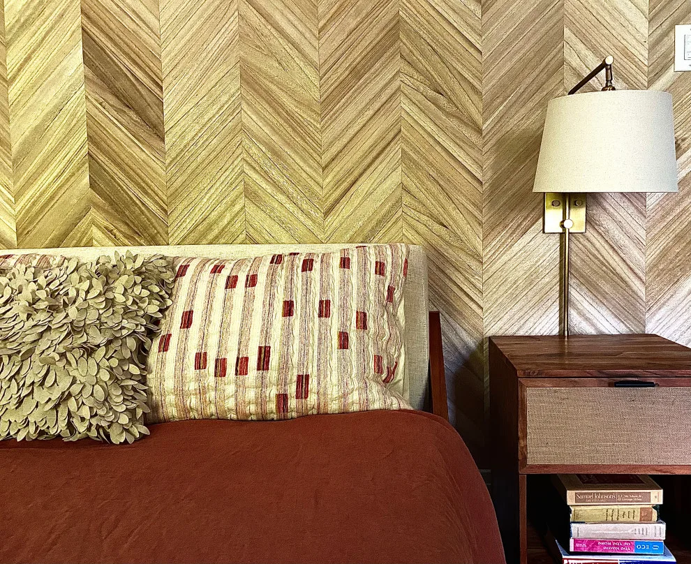 NOSTALGIC ELEGANCE BEDROOM by JSE Interiors - Photo 8