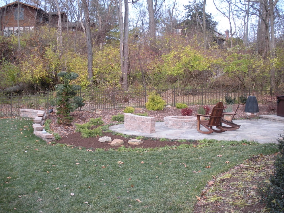 Outdoor Entertaining Spaces by Quiet Village Landscaping - Photo 5