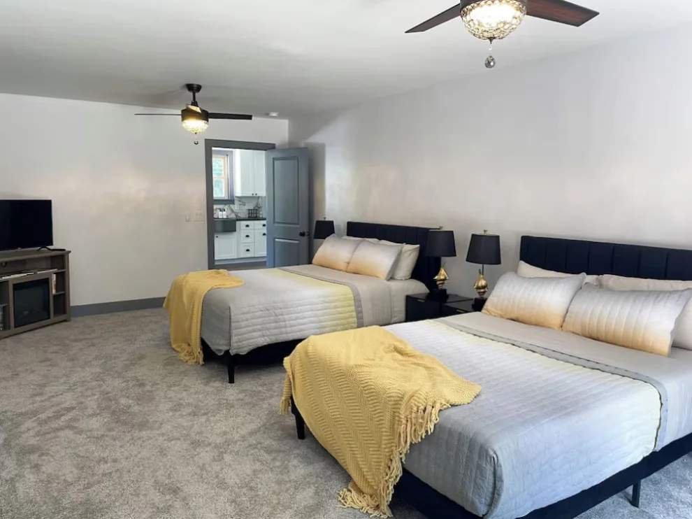 Ridgecrest Avenue by Femme & Fierce Interiors - Photo 9