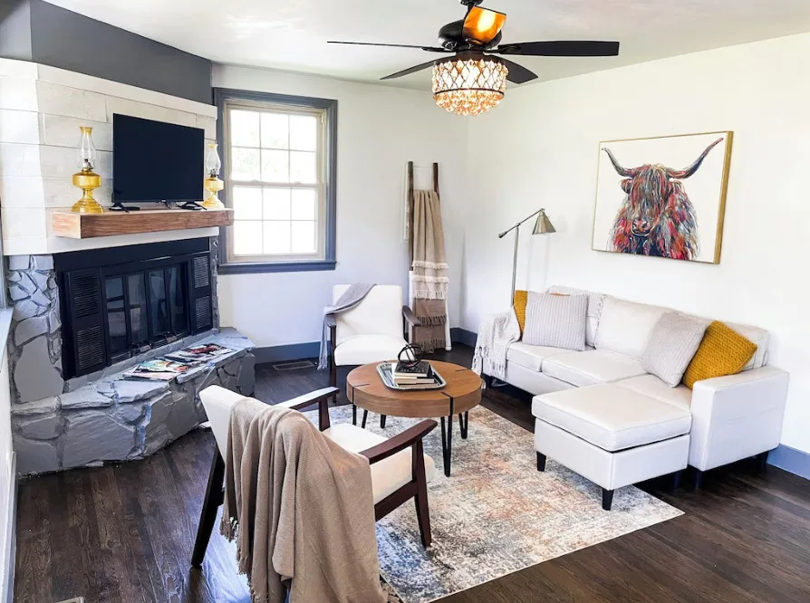 Ridgecrest Avenue by Femme & Fierce Interiors - Photo 10