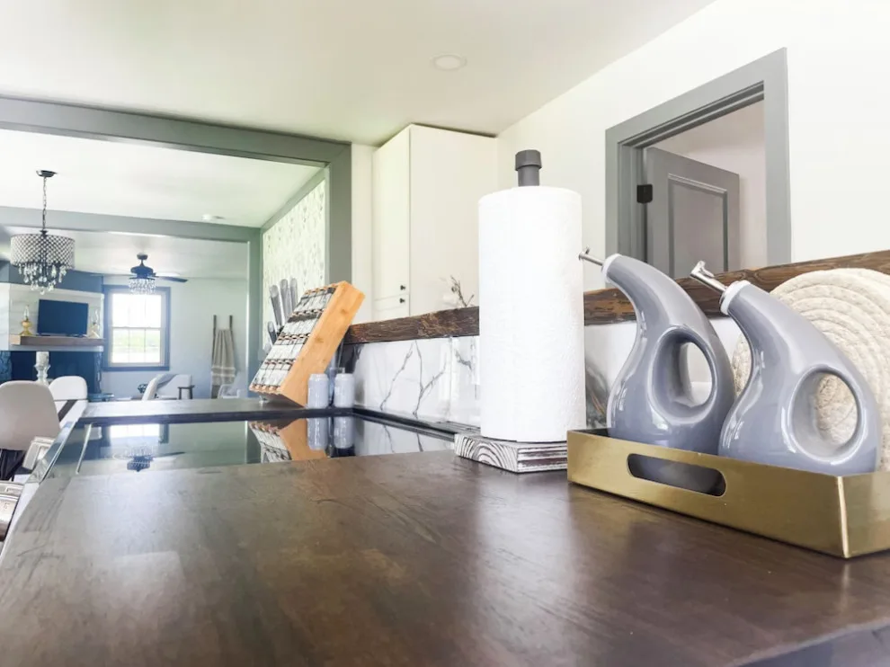 Ridgecrest Avenue by Femme & Fierce Interiors - Photo 12