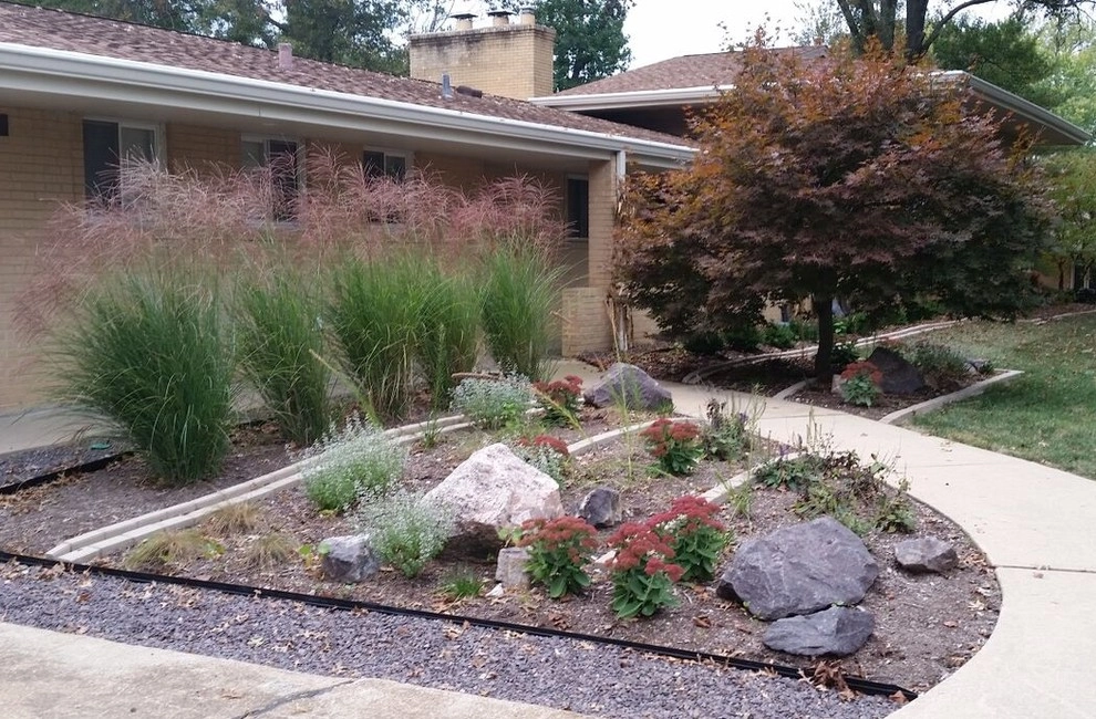 Quiet Village Landscaping - Photo 10