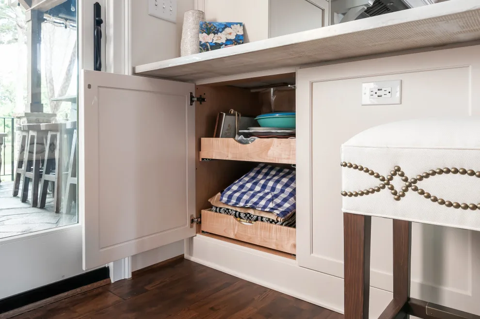 Peachtree Corners Riverview Drive by Molly Trost Interior Design - Photo 16