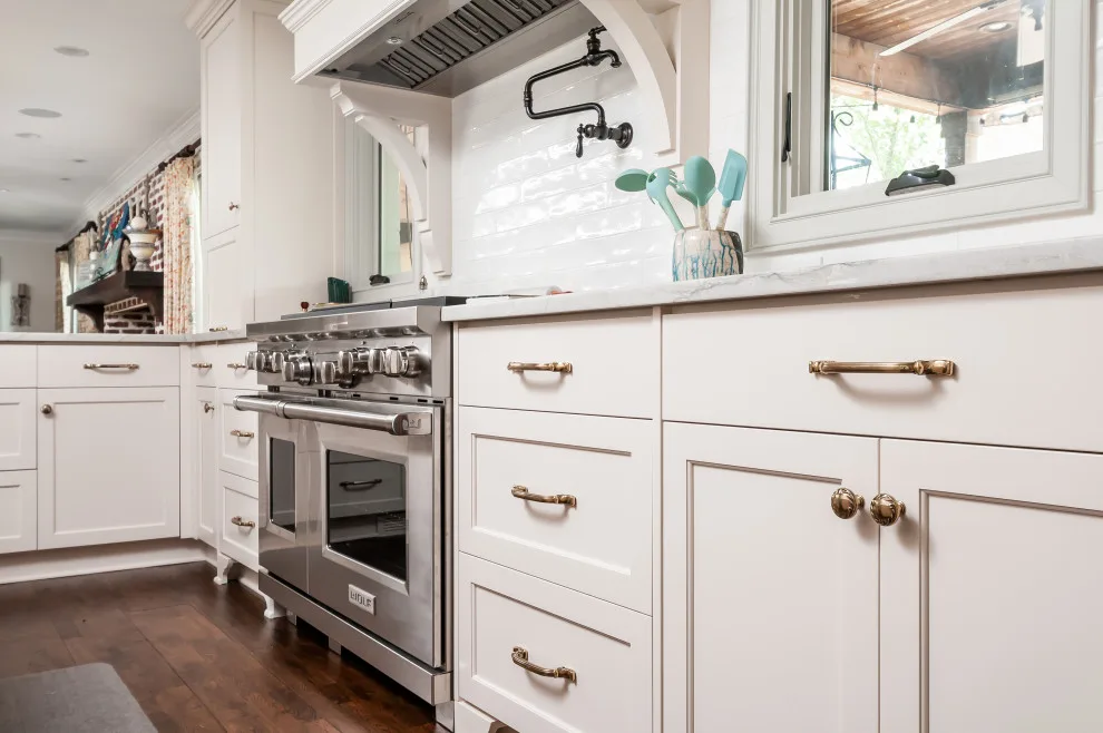 Peachtree Corners Riverview Drive by Molly Trost Interior Design - Photo 12