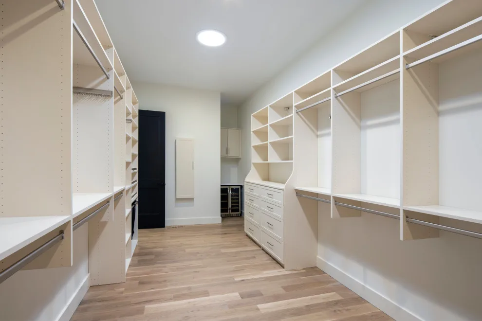Furniture Specialties - Photo 8