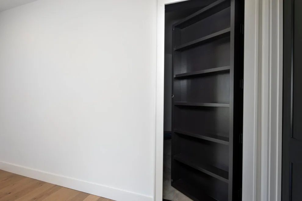 Furniture Specialties - Photo 2