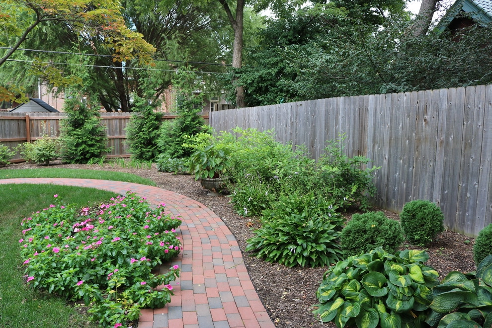 Quiet Village Landscaping - Photo 13