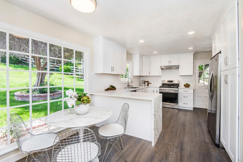 Hillside Estates, California by Hyelee Design & Staging Avenue - Photo 4