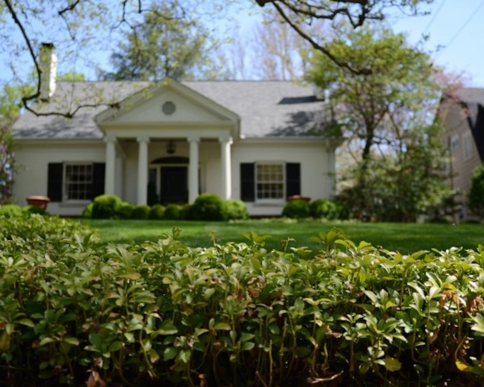 R W Thompson Landscaping - Photo 3