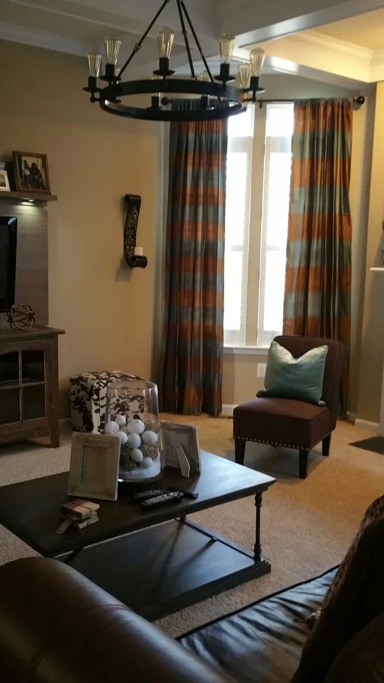 Country Stylish Living Room by Creative Interior Designs By Lynda LLC - Photo 2