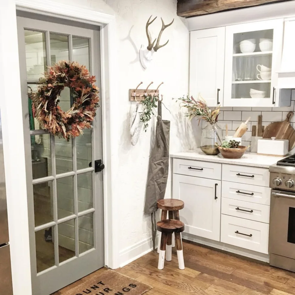Traditional Colonial Kitchen by Coventry & Co. Home Design - Photo 9