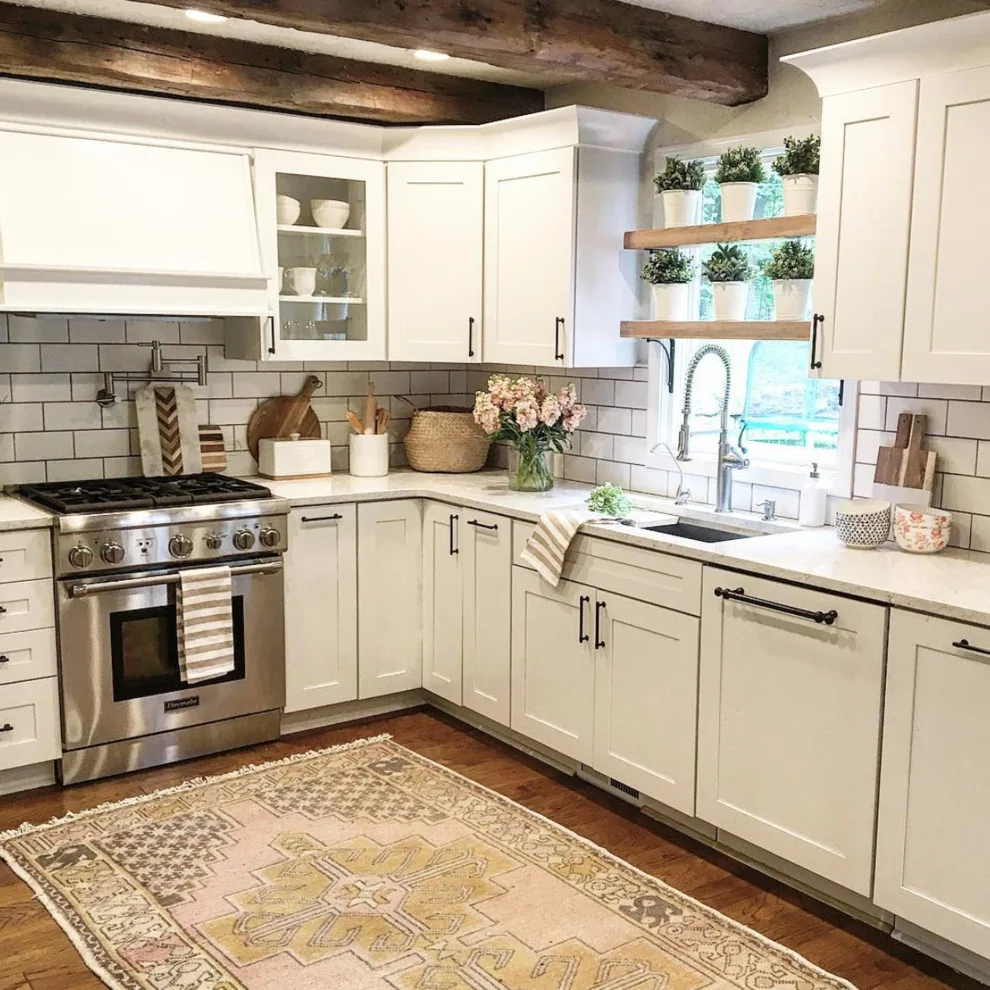 Traditional Colonial Kitchen by Coventry & Co. Home Design - Photo 6