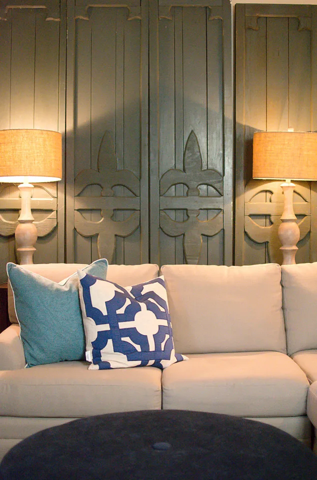 Country Style Gathering Space by Arianne Bellizaire Interiors - Photo 3