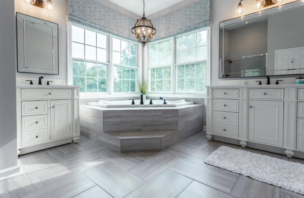 Winchester City Restroom by Ruth Truman Interiors - Photo 2