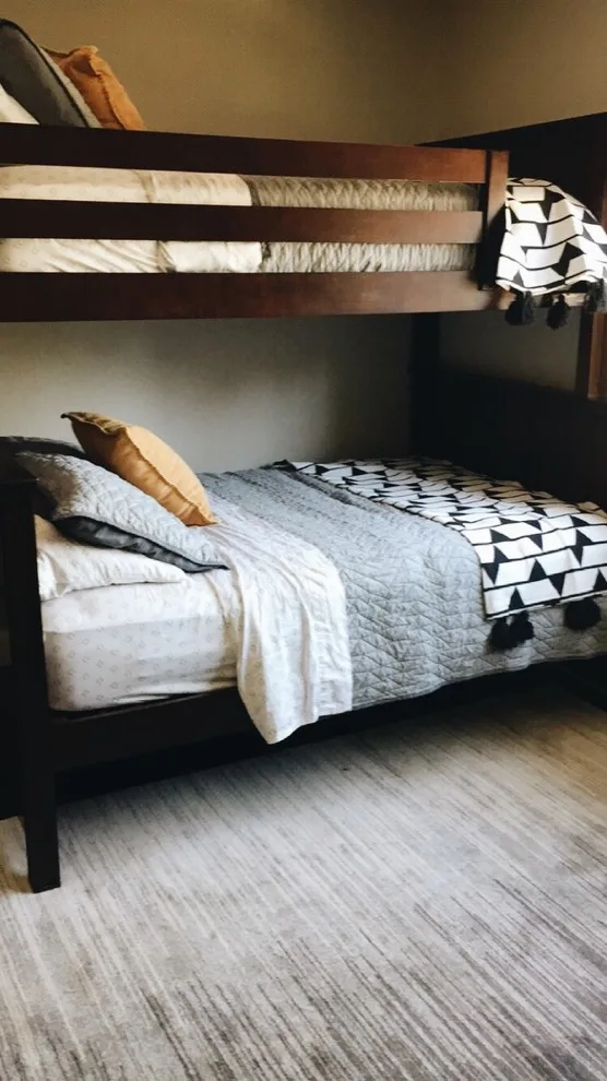 MERCED CHILDREN'S BEDROOM by Home Dot Designs - Photo 14