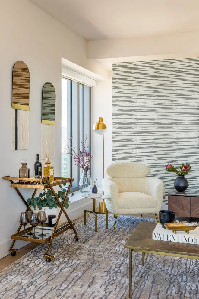 San Francisco | Unique High-Rise Condo by Forbes Masters - Photo 9