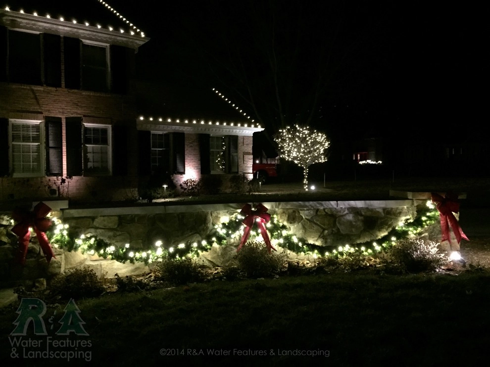 Christmas decorations by R&A Landscaping - Photo 16