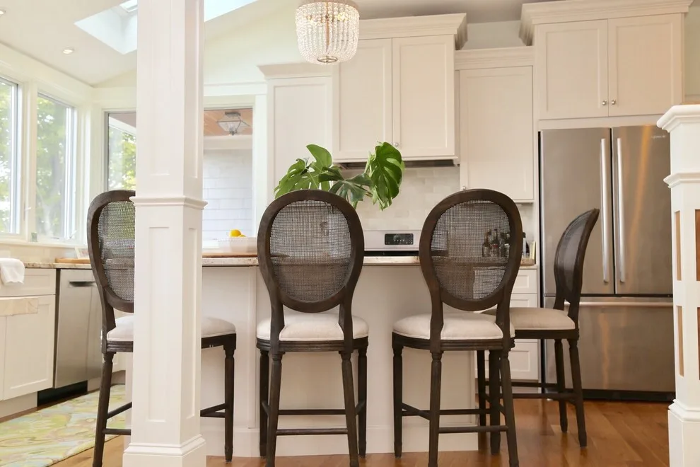 Coastal Waterfront Residence by Life Styled Interior Design - Photo 10
