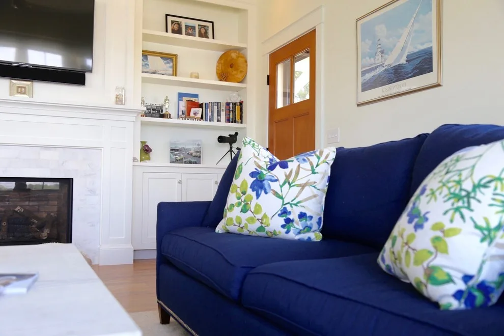 Coastal Waterfront Residence by Life Styled Interior Design - Photo 12