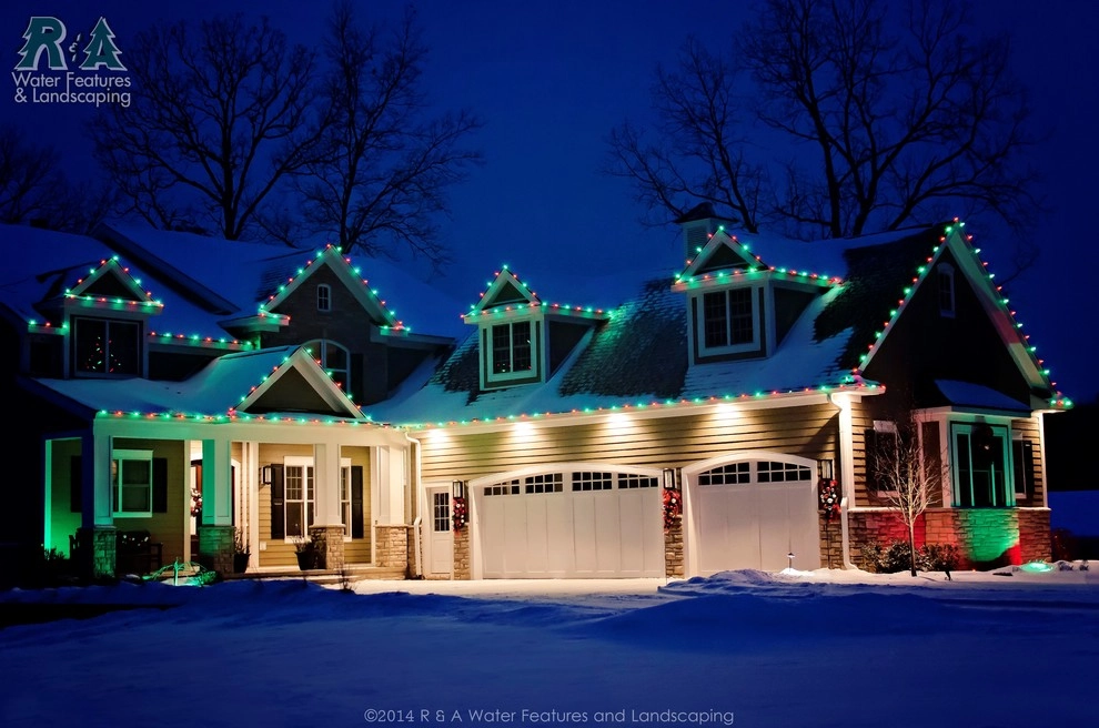 Christmas decorations by R&A Landscaping - Photo 37