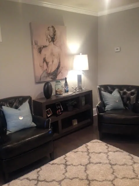 House To Home - Photo 8
